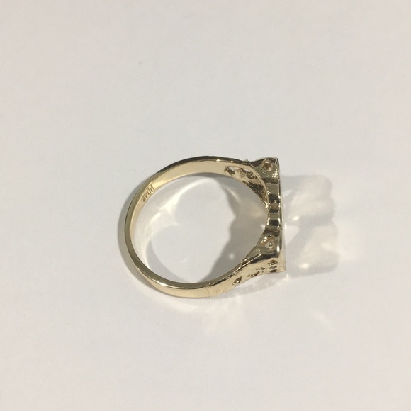 14k Yellow Gold Double Heart ❤️ Ring - Picture 3 of 6